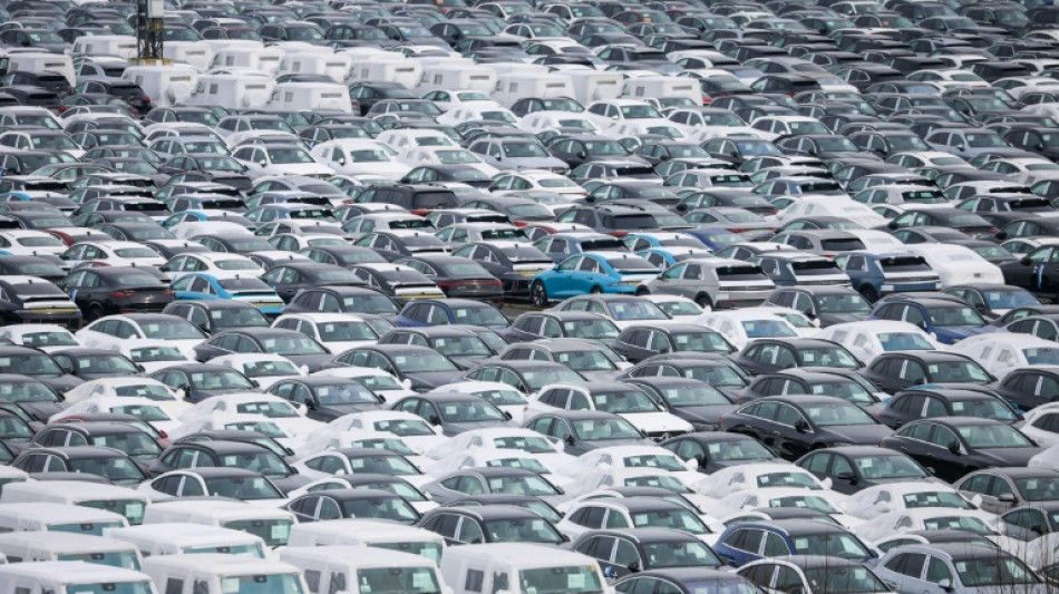 Mercedes-Gewinn bricht zu Jahresbeginn ein - Zölle trüben Ausblick