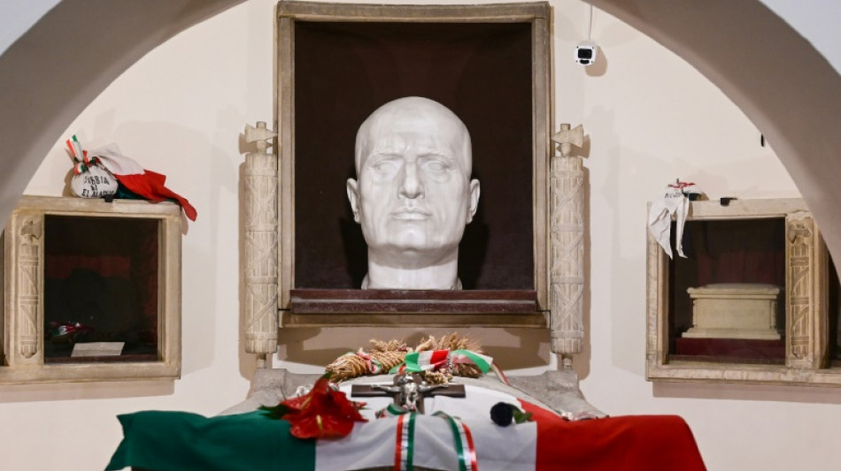 Un si&egrave;cle apr&egrave;s, la trouble indulgence de nombre d'Italiens envers Mussolini