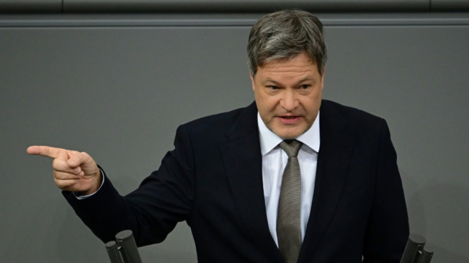 Habeck wehrt sich gegen Vorwürfe zu seiner Doktorarbeit