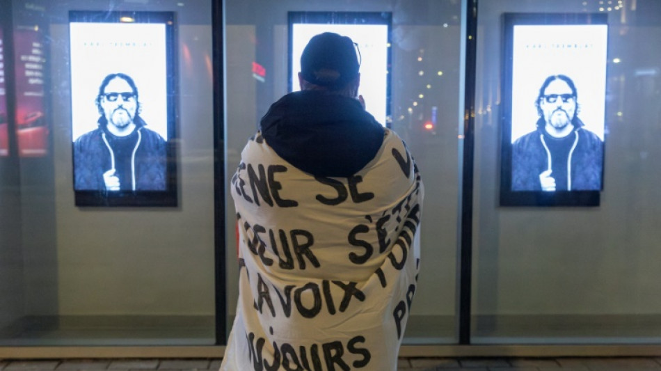 Le Qu&eacute;bec pleure la mort de Karl Tremblay, chanteur des Cowboys Fringants