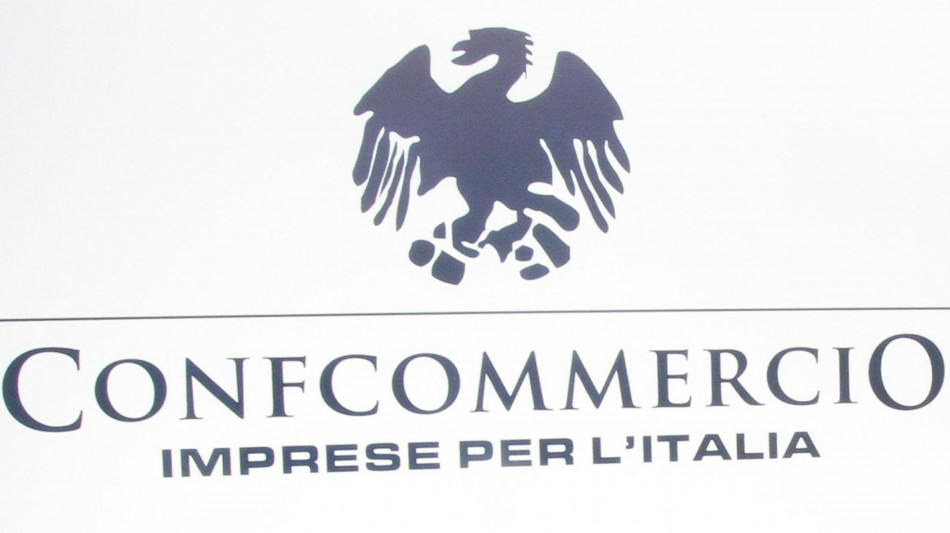 Dal 2011 l'Italia ha perso 193mila imprese giovani del commercio