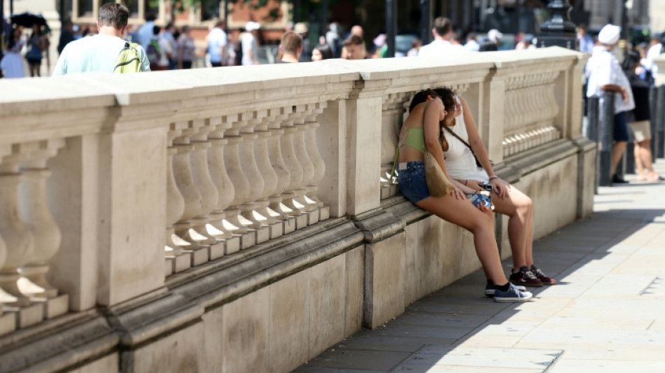 Canicule: l'Europe suffoque, la climatisation en d&eacute;bat, le r&eacute;seau &eacute;lectrique sous tension