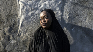 "Je les ai suppli&eacute;s": une m&egrave;re guin&eacute;enne expuls&eacute;e du B&eacute;larus sans son b&eacute;b&eacute;