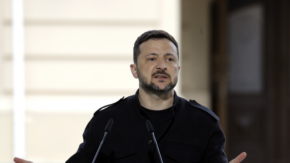 Kiev, a Istanbul Zelensky &egrave; pronto a parlare solo con Putin