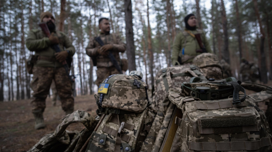 Deraglia treno militare russo in Ucraina, Kiev rivendica attacco
