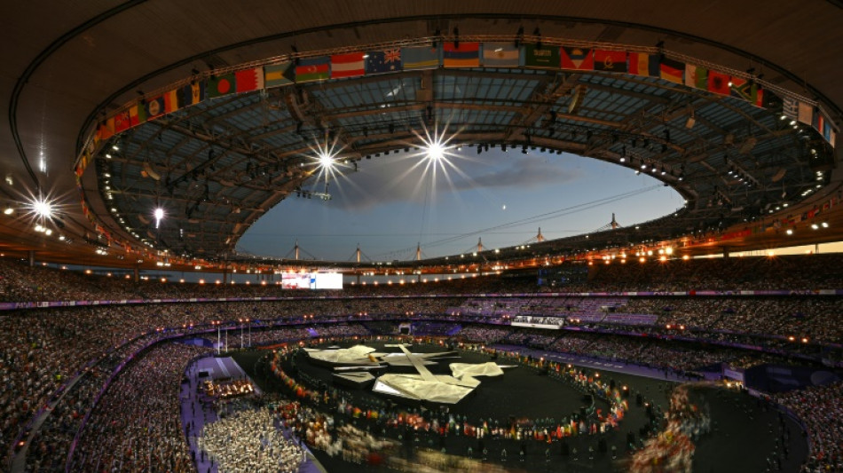 Paris se despede de seus Jogos Ol&iacute;mpicos