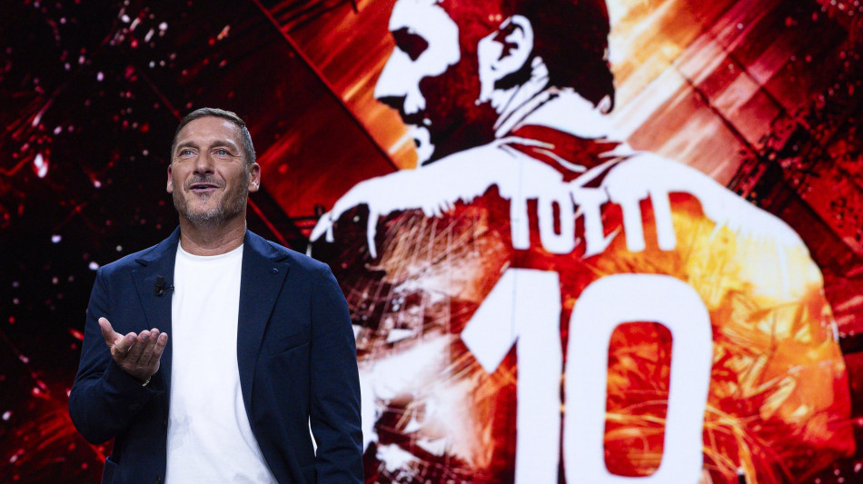 Abbandono di minori, archiviata indagine su Totti