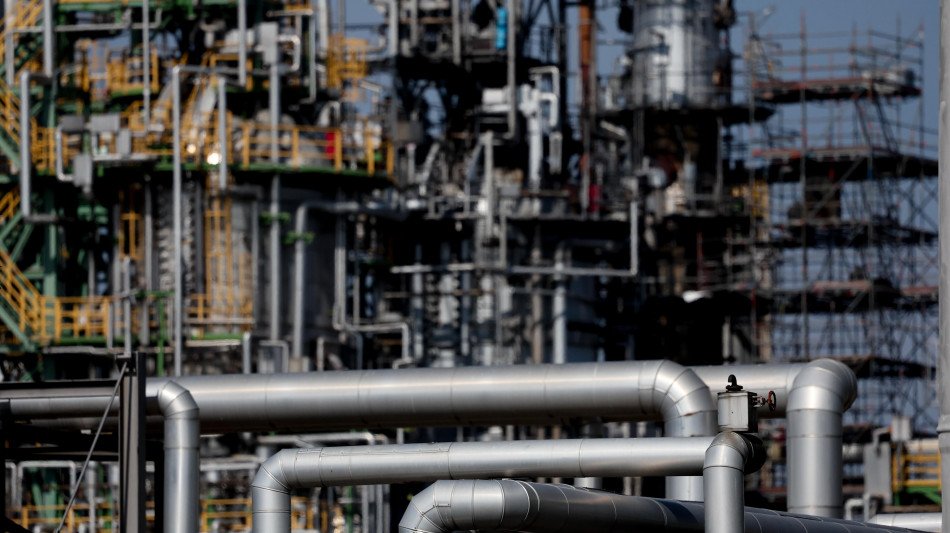 La Iea prevede domanda di petrolio in calo nel mondo per guerra in Iran