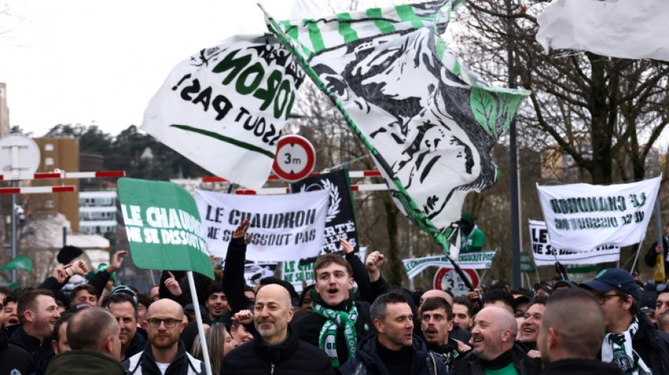 Mar&eacute;e verte &agrave; Saint-Etienne en soutien aux groupes d'ultras menac&eacute;s