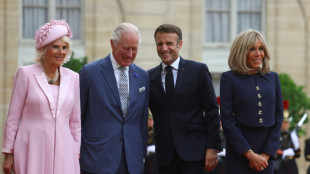 Empfang im Elys&eacute;e: Charles und Camilla beginnen Staatsbesuch in Frankreich 