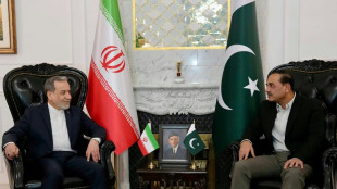 Le chef de la diplomatie iranienne de retour au Pakistan, malgr&eacute; l'absence des &eacute;missaires am&eacute;ricains