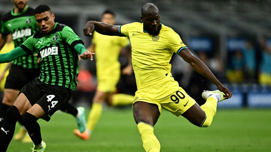 Inter vence Sassuolo (4-2) e Milan perde para Spezia (2-0) a tr&ecirc;s dias da semifinal da Champions