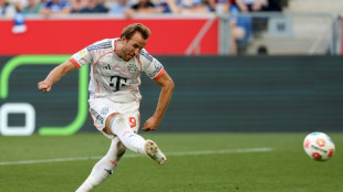 Bayern goleia Hoffenheim (4-1) com tr&ecirc;s gols de Harry Kane