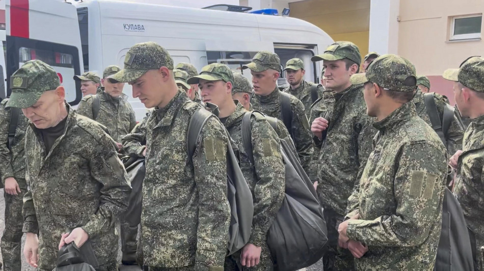 Cominciato il maxi scambio di prigionieri Russia-Ucraina