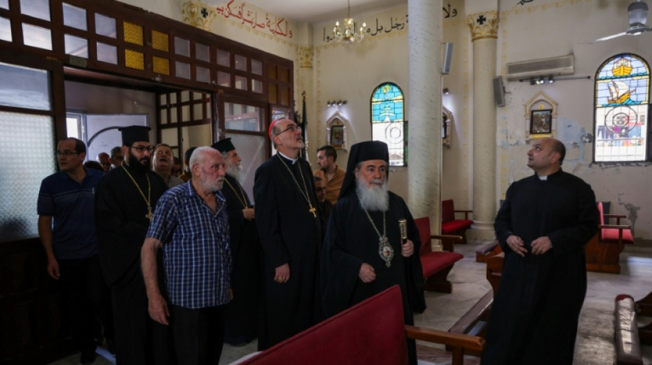 El clero católico y griego ortodoxo permanecerá en Ciudad Gaza para ayudar