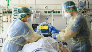 Warnstreik: Mehrere tausend &Auml;rzte an kommunalen Kliniken legen Arbeit nieder