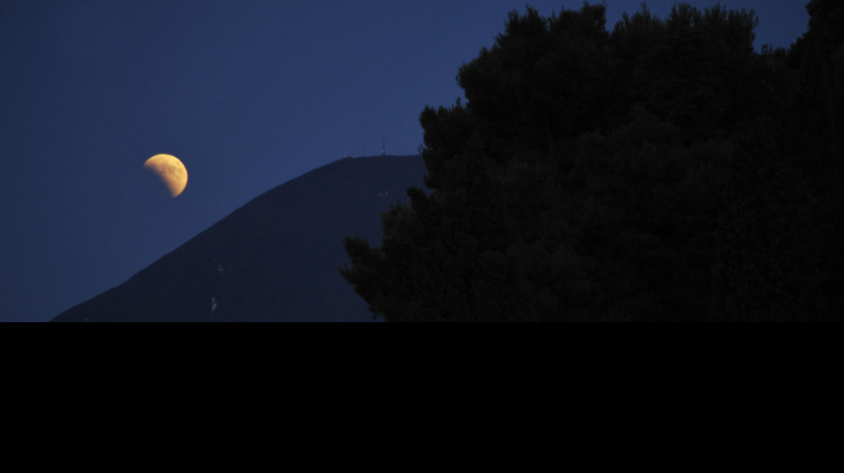 La Luna rossa, evento astronomico del 2025