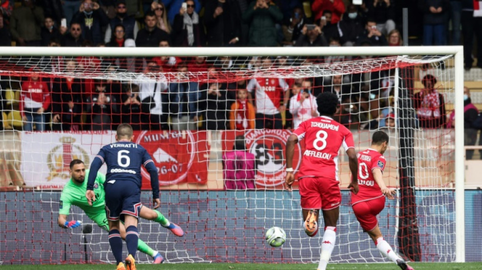 L1: le Paris SG s'&eacute;croule &agrave; Monaco, qui se relance 