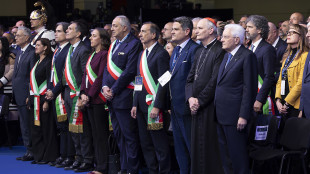 Mattarella, non possiamo trascurare le nuove povert&agrave;