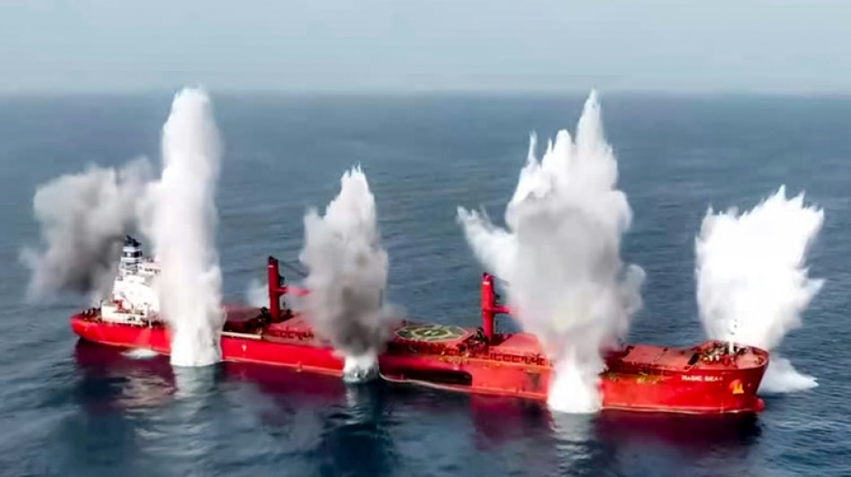 Dix personnes secourues apr&egrave;s l'attaque meurtri&egrave;re d'un navire en mer Rouge 
