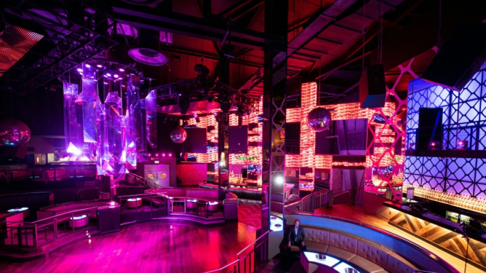 Apr&egrave;s la fermeture de centaines de clubs, le Royaume-Uni veut retrouver le sens de la f&ecirc;te