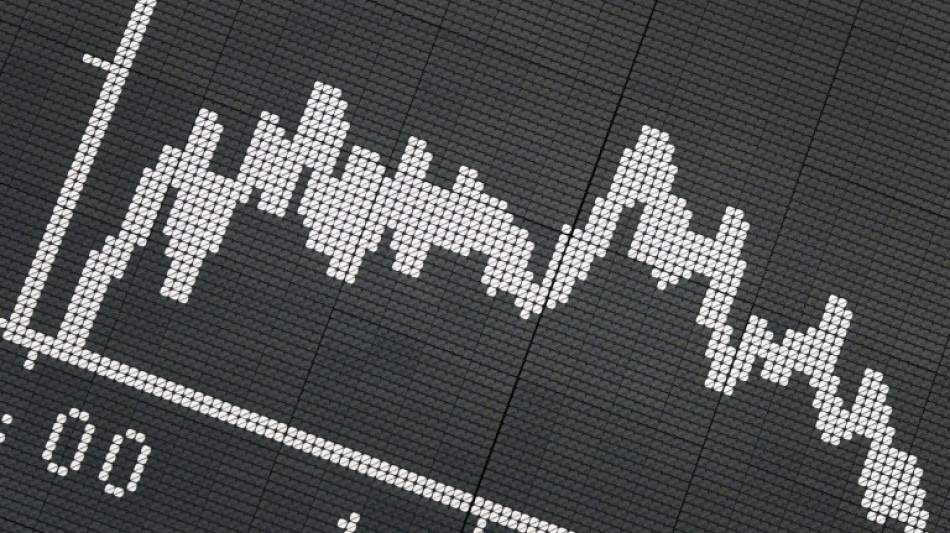 Asian markets swing on new inflation, rates concerns