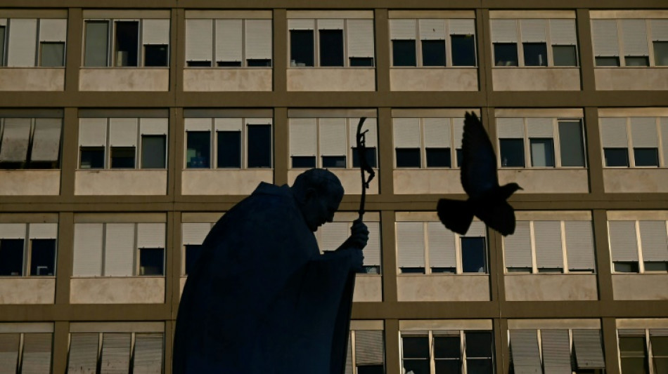 Le pape a quitt&eacute; l'h&ocirc;pital et remerci&eacute; publiquement les fid&egrave;les