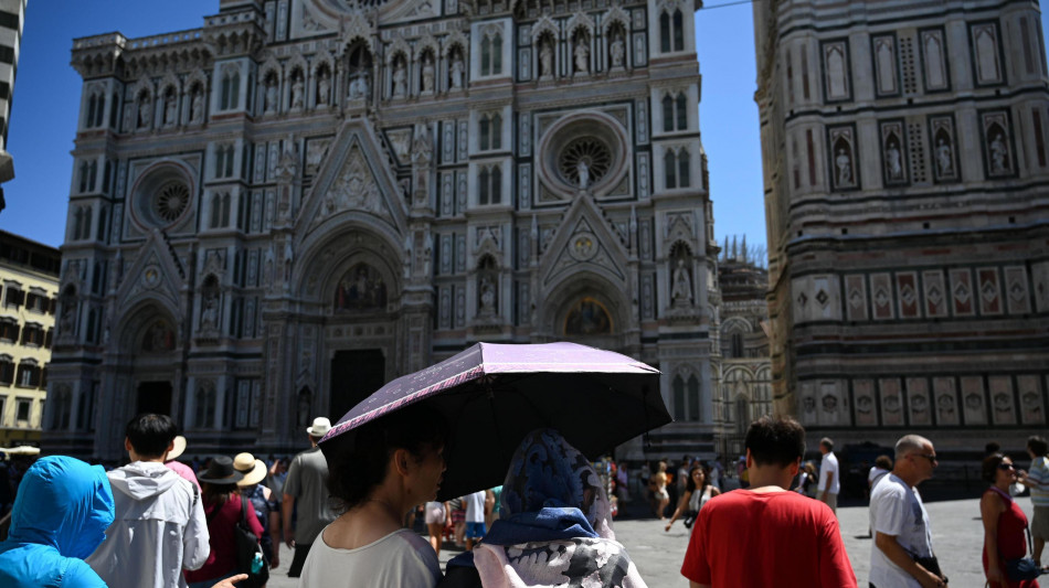 Domenica bollino rosso caldo solo a Firenze, 13 citt&agrave; arancioni