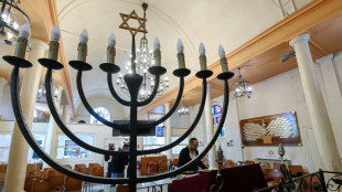 Mit Stuhl beworfen: Pal&auml;stinenser greift Rabbiner in Pariser Vorstadt an