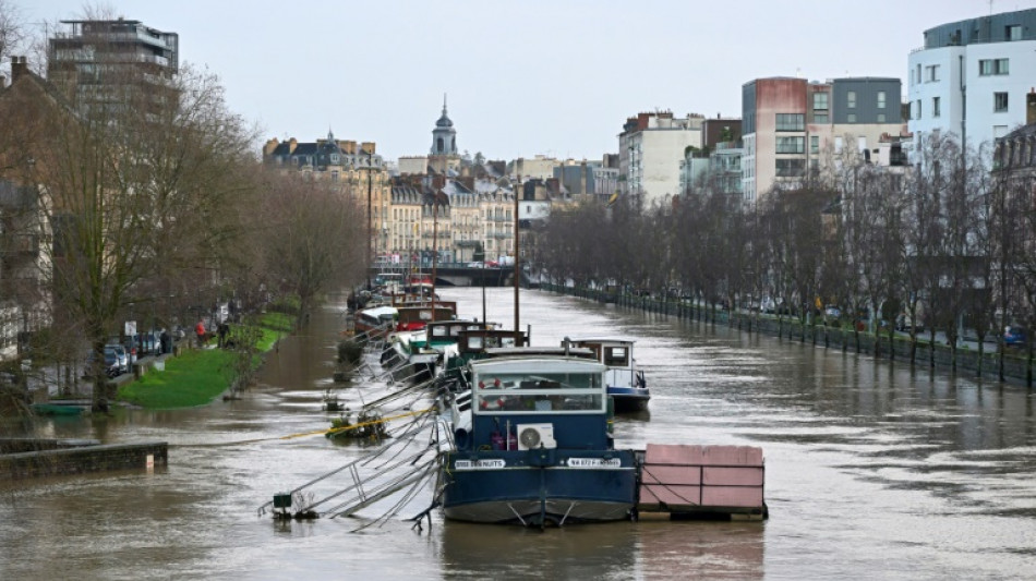 Crues: la vigilance rouge de mise jusqu'&agrave; mercredi pour l'Ille-et-Vilaine, le Morbihan et la Loire-Atlantique