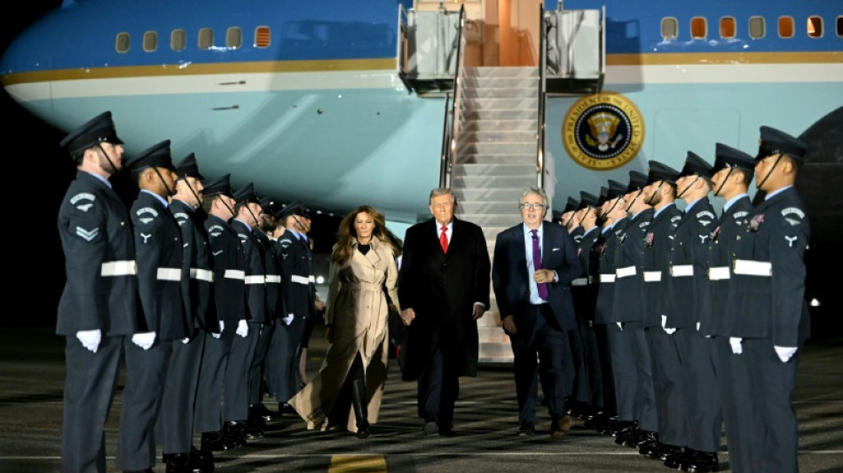 Trump zu seinem zweiten Staatsbesuch in Gro&szlig;britannien eingetroffen 