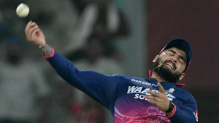 IPL fines Rajasthan's Parag for vaping in dressing room