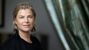 Dossiers Epstein: un recruteur, des hommes d'affaires et des "paliers" de soumission