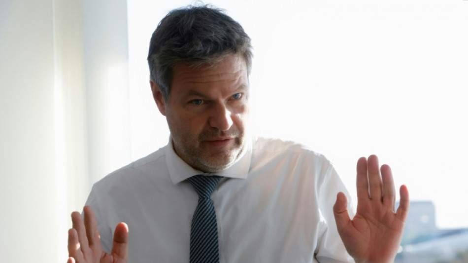 Bericht: Habeck will deutsche Wirtschaft unabh&auml;ngiger von China machen